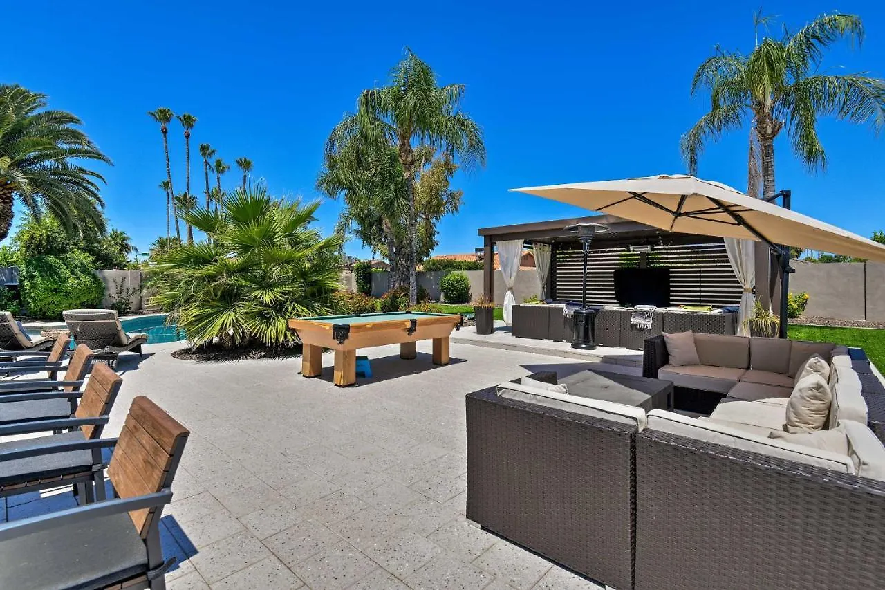Scottsdale Oasis With Outdoor Bar And Pool! Villa