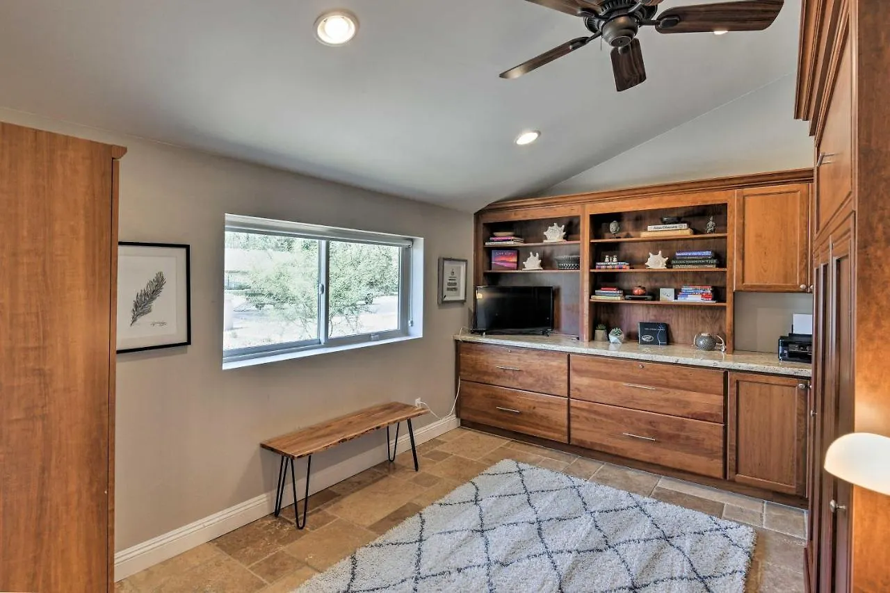 Scottsdale Oasis With Outdoor Bar And Pool! Villa