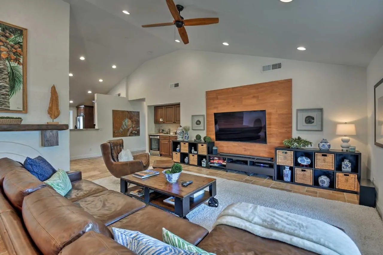 Holiday home Scottsdale Oasis With Outdoor Bar And Pool! Villa