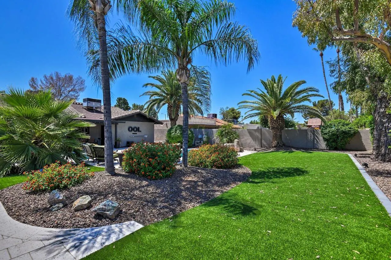 Scottsdale Oasis With Outdoor Bar And Pool! Villa