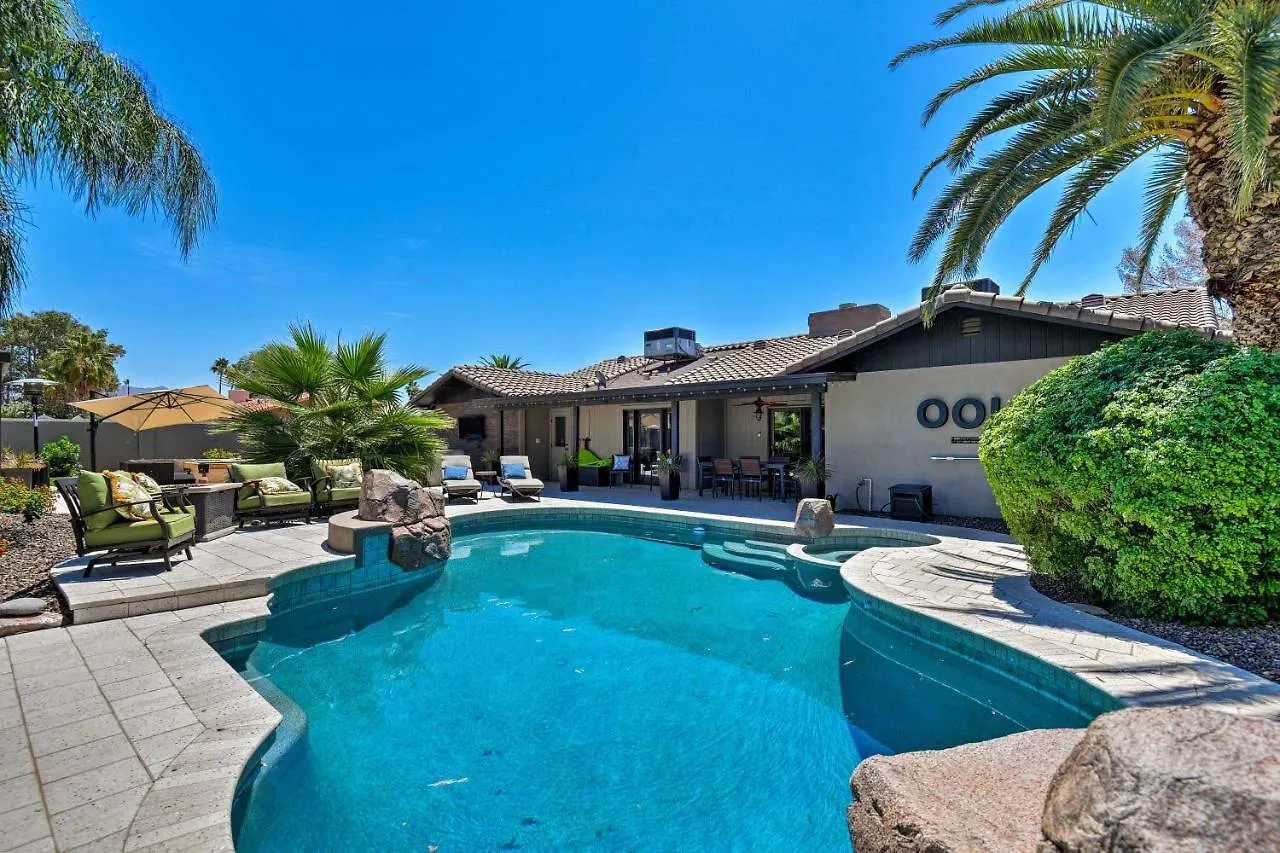 Holiday home Scottsdale Oasis With Outdoor Bar And Pool! Villa